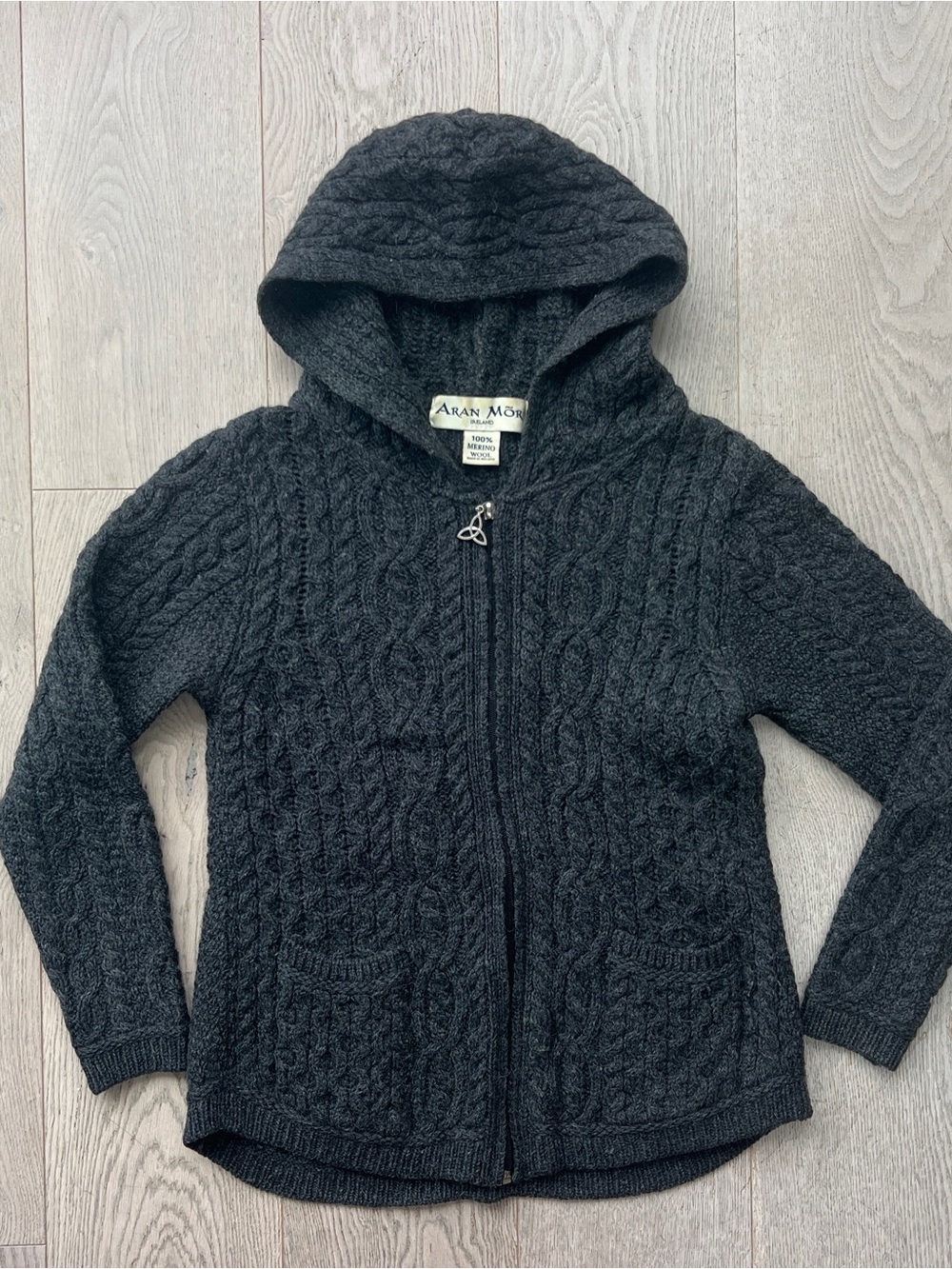 Aran Mor Ireland 100% Merino Wool Size S Cable Knit Hoodie Zip Sweater Gray